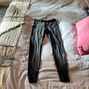 Size 6 lululemon leggings